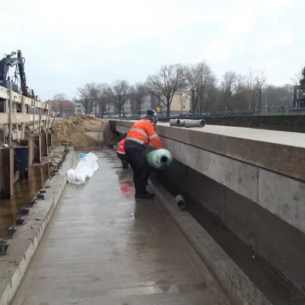 Over drenotube aanleg van zeijl drainage